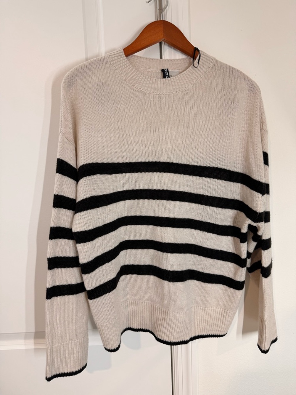 H&M Cream and Black Ribbed-Knit Sweater